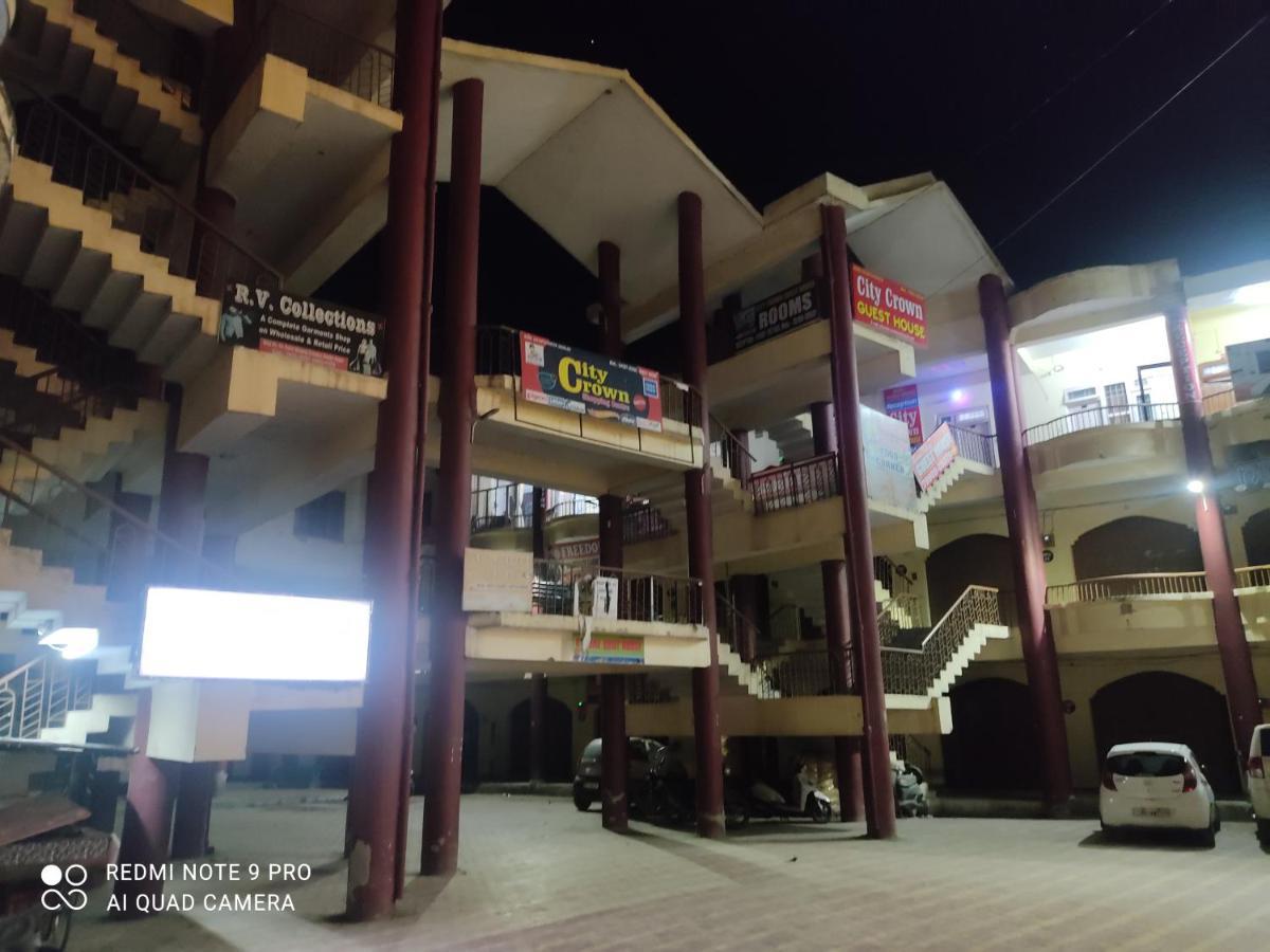 City Crown Guest House Sundarnagar Eksteriør bilde